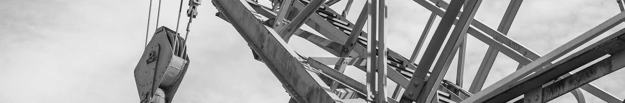 lattice boom crane and hook